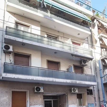 Stylish Renovated 2 Bd In Exarcheia Apartment