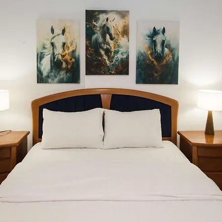Apartment Stylish Renovated 2 Bd In Exarcheia