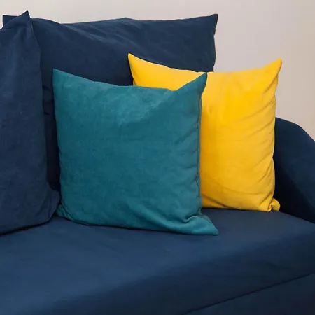 Stylish Renovated 2 Bd In Exarcheia Athens