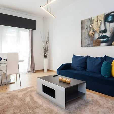 Apartment Stylish Renovated 2 Bd In Exarcheia Athens